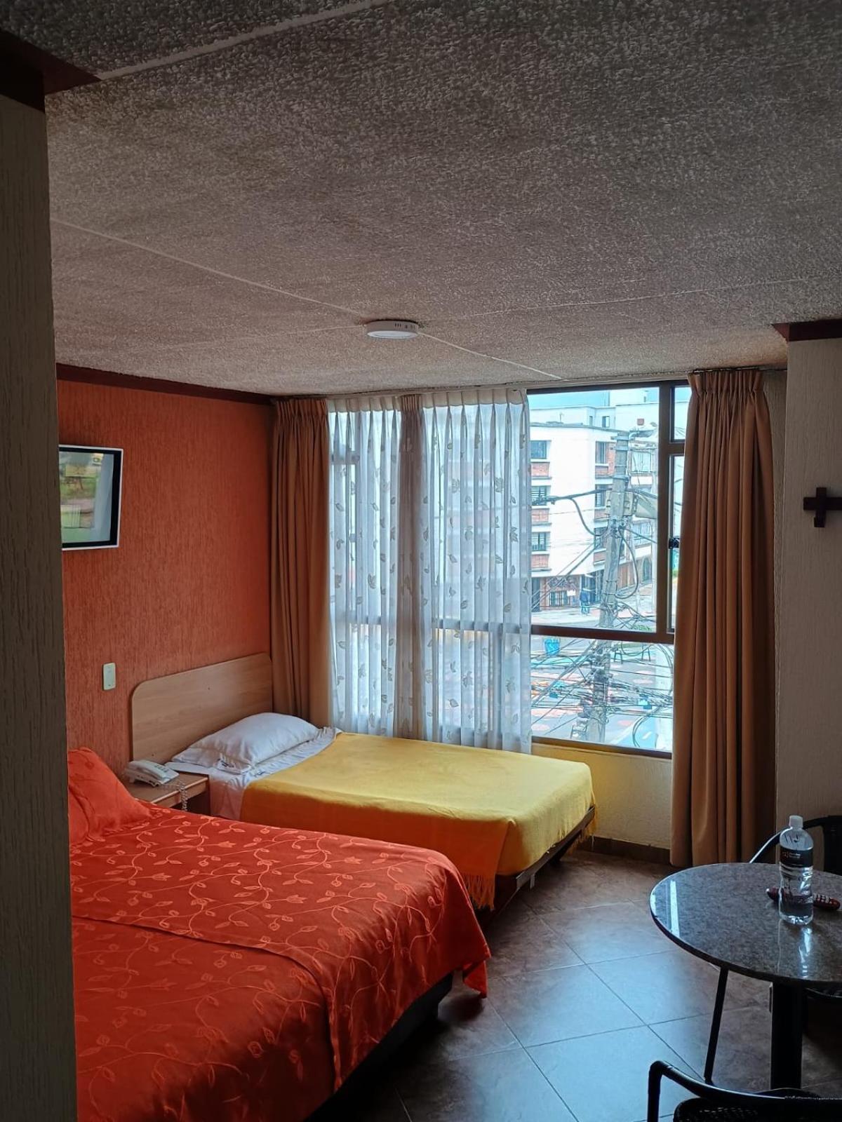 Hoteles Bogotá Inn Galerías Exterior foto