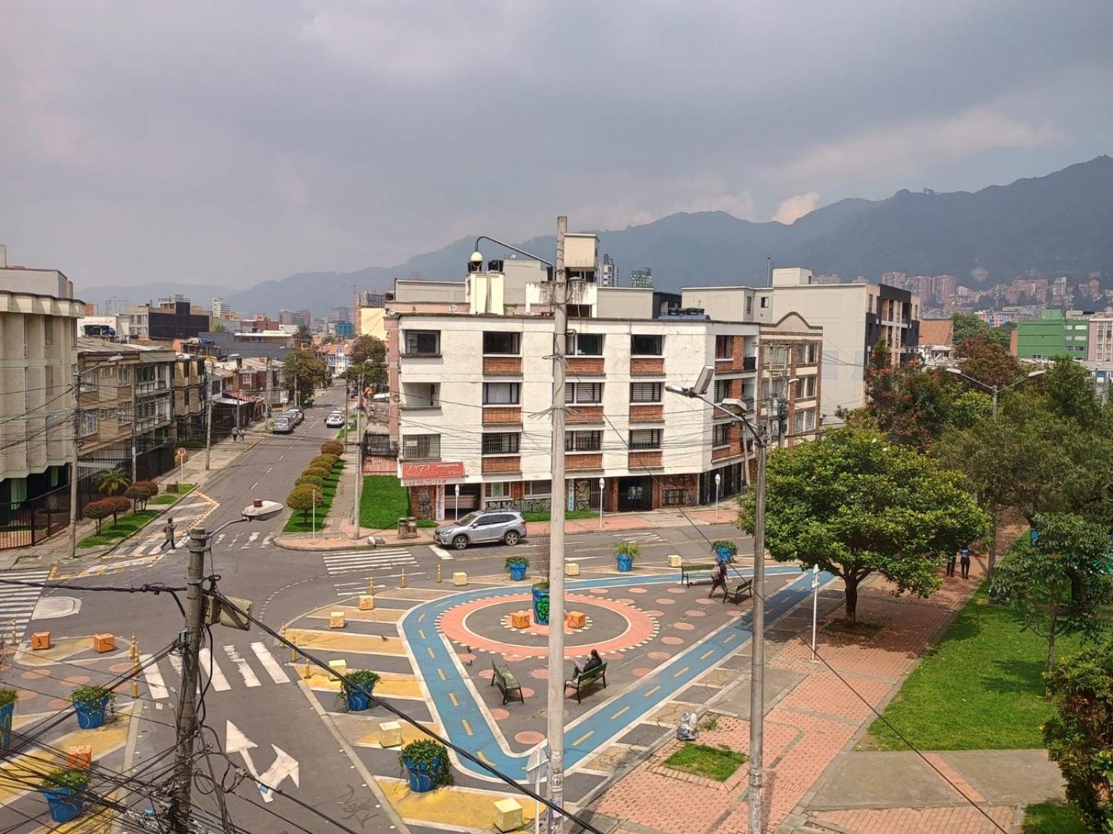 Hoteles Bogotá Inn Galerías Exterior foto